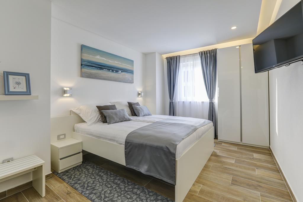 Viras Luxury Holiday Premantura Kültér fotó